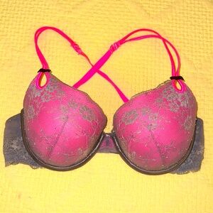 Victoria’s Secret Sexy LittleThings Bra 34D 🖤 always hand washed🦋